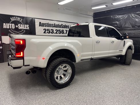 Used 2022 Ford F450 Platinum image 5
