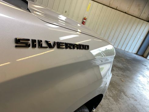Used 2022 Chevrolet Silverado 1500 Custom w/ LPO, Dark Essentials Package AWD/4WD image 15