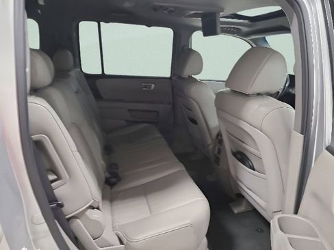 Used 2011 Honda Pilot Touring image 19