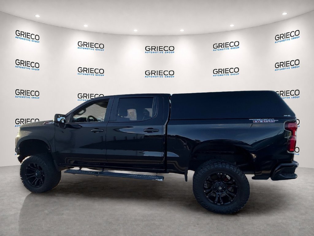 Used 2021 Chevrolet Silverado 1500 Custom Trail Boss w/ Midnight Edition AWD/4WD image 5