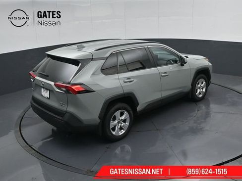 Used 2021 Toyota RAV4 XLE AWD/4WD image 42