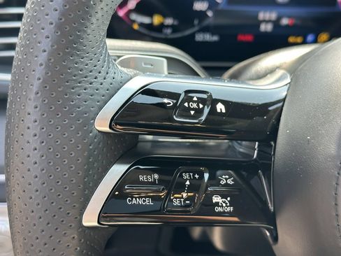 Certified 2024 Mercedes-Benz GLS 580 4MATIC image 29