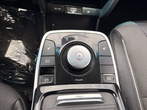Used 2022 Kia Niro EX FWD image 16
