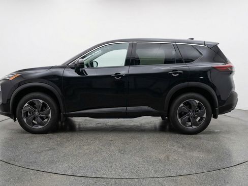 Used 2025 Nissan Rogue SV image 5