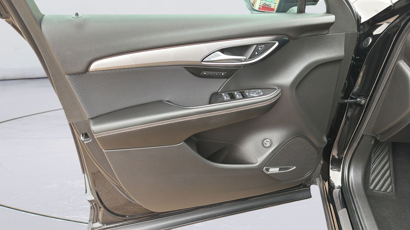 Used 2024 Buick Envision Sport Touring AWD/4WD image 22