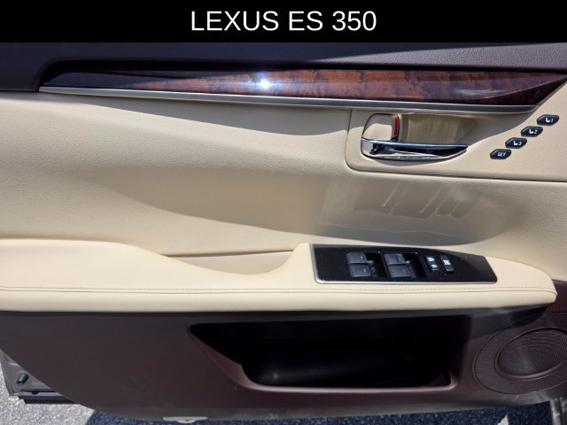 Used 2017 Lexus ES 350 w/ Premium Package FWD image 24