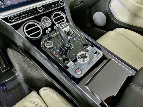 Certified 2024 Bentley Continental GT AWD/4WD image 16