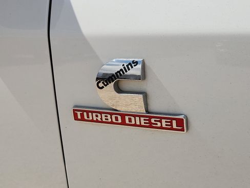 Used 2024 RAM 3500 Big Horn AWD/4WD image 8