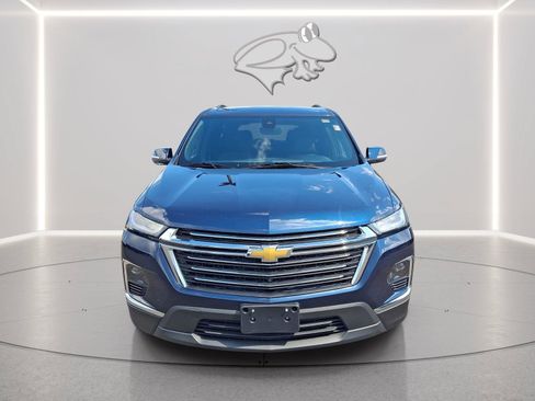 Used 2023 Chevrolet Traverse LT w/ Rear Camera Mirror Package AWD/4WD image 7