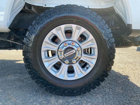 Used 2022 Ford F250 XLT w/ XLT Value Package AWD/4WD image 23