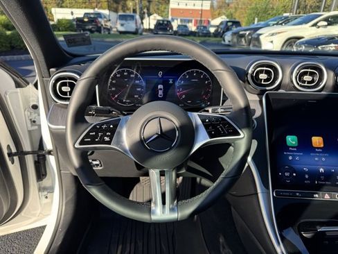 Used 2025 Mercedes-Benz C 300 4MATIC Sedan image 15