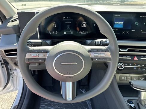 New 2025 Hyundai Sonata SE image 16