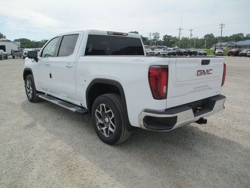 New 2026 GMC Sierra 1500 SLT w/ SLT Premium Package AWD/4WD image 9