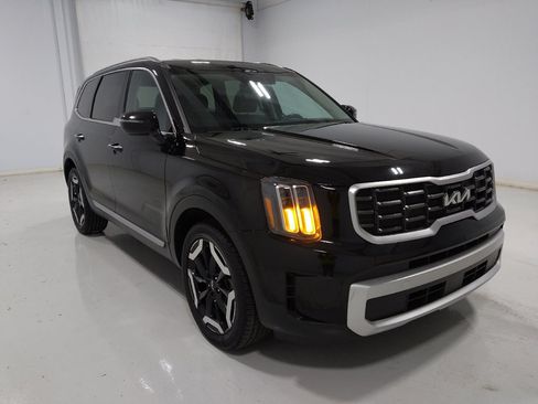 Used 2024 Kia Telluride S AWD/4WD image 13