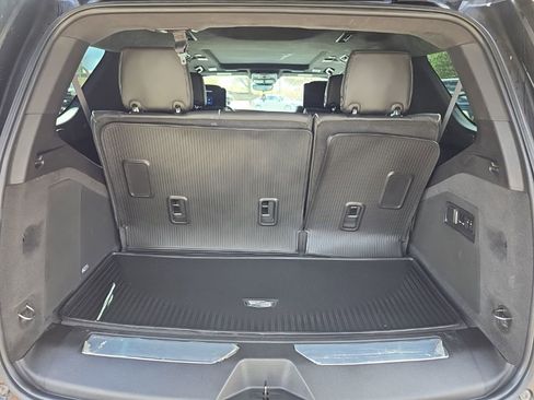 Used 2022 Cadillac Escalade Sport Platinum w/ LPO, ONYX Package image 19