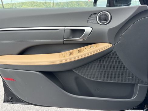 New 2025 Hyundai Sonata Limited image 11