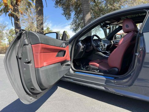Used 2022 BMW 430i Coupe w/ M Sport Package RWD image 48