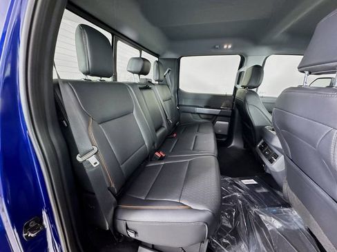 New 2026 Ford F250 Lariat w/ Black Appearance Package image 28