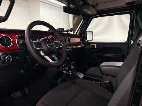 Used 2023 Jeep Wrangler Unlimited Rubicon w/ Xtreme 35 Tire Package AWD/4WD image 6