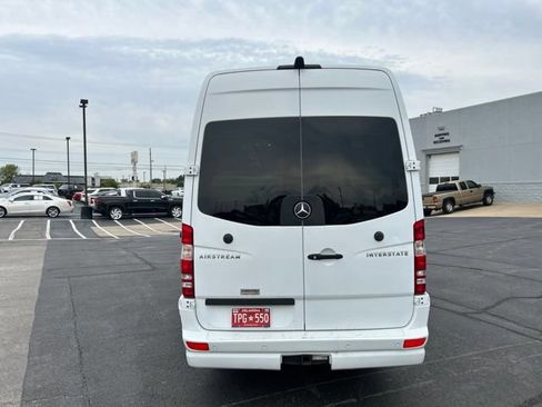 Used 2015 Mercedes-Benz Sprinter 3500 image 7