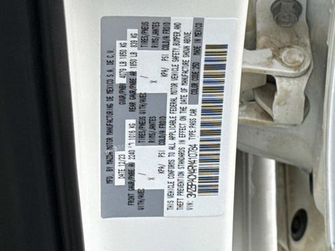 Used 2024 MAZDA MAZDA3 s image 30