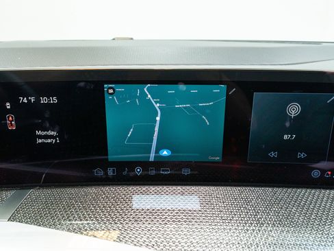 Used 2026 Cadillac Escalade V w/ LPO, ONYX Package AWD/4WD image 23