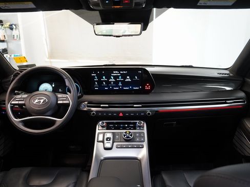 Used 2024 Hyundai Palisade Calligraphy image 20