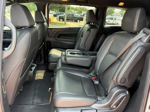 Used 2025 Honda Odyssey Sport-L image 17