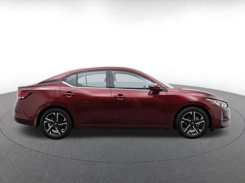 Used 2025 Nissan Sentra SV FWD image 10