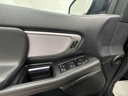 Used 2025 Ford Expedition Active image 15