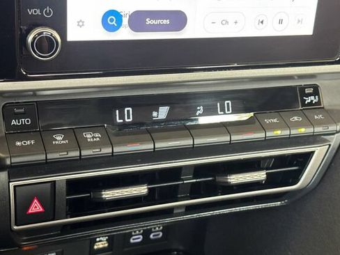 Used 2025 Toyota Camry LE FWD image 19