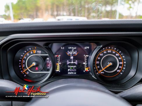 Used 2024 Jeep Gladiator Mojave image 21