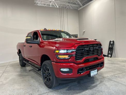 New 2026 RAM 2500 Tradesman AWD/4WD image 4