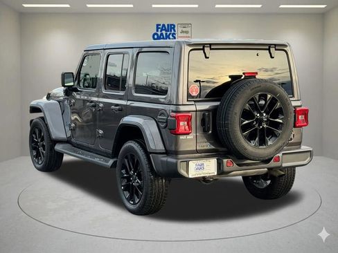 Certified 2025 Jeep Wrangler Unlimited Sahara image 10