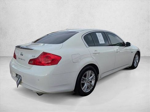 Used 2011 INFINITI G37 Journey w/ Premium Pkg image 5