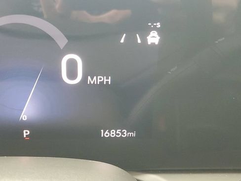 Used 2025 Buick Encore GX Sport Touring w/ Experience Buick Package FWD image 26