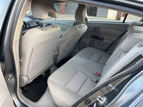 Used 2010 Honda Insight EX image 22