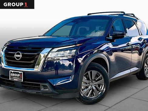 Used 2022 Nissan Pathfinder SV w/ SV Premium Package AWD/4WD image 1