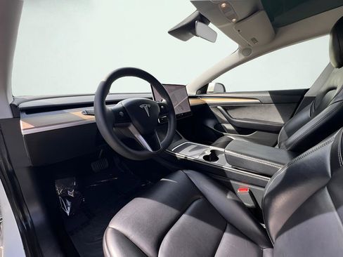 Used 2021 Tesla Model 3 Standard Range Plus image 15