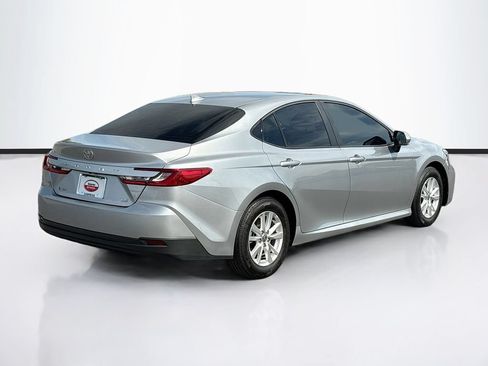 Used 2026 Toyota Camry LE FWD image 5