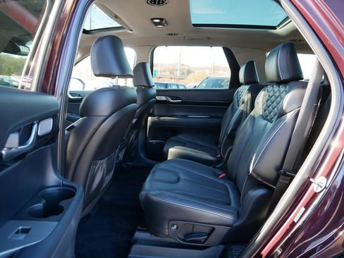 Used 2021 Hyundai Palisade Limited image 16