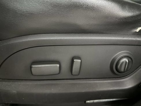Used 2010 Buick Enclave CXL AWD/4WD image 13