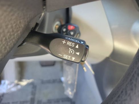 Used 2011 Toyota RAV4 Base image 27
