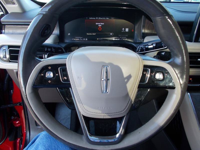 Used 2020 Lincoln Aviator Reserve w/ Equipment Group 201A AWD/4WD image 31