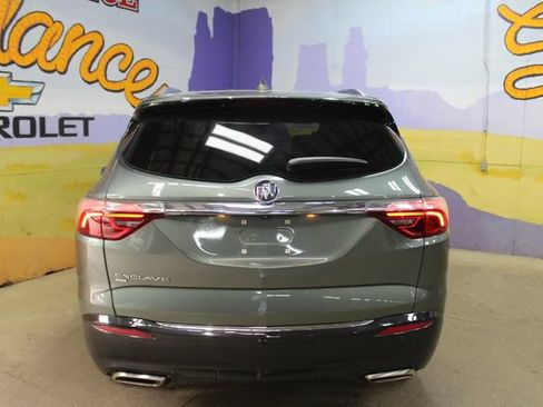 Used 2023 Buick Enclave Essence AWD/4WD image 7