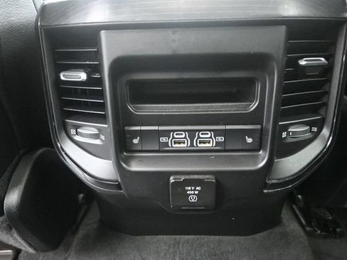 Used 2022 RAM 1500 Limited w/ Body-Colour Bumper Group AWD/4WD image 37