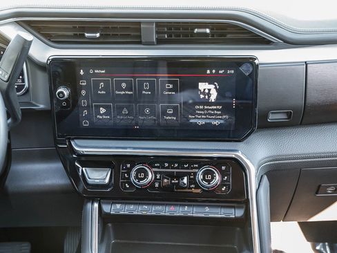 Used 2025 GMC Sierra 2500 Denali w/ Denali Reserve Package image 11