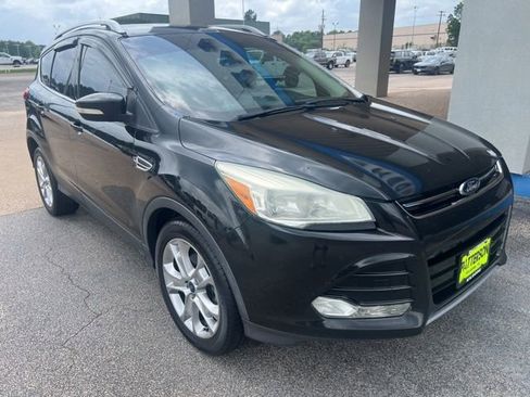 Used 2015 Ford Escape Titanium FWD image 2