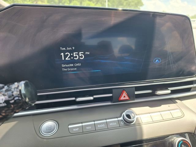 Used 2025 Hyundai Elantra SEL FWD image 23