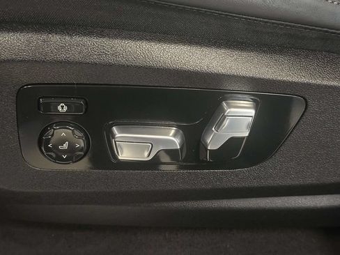 Used 2024 BMW X5 xDrive50e AWD/4WD image 22